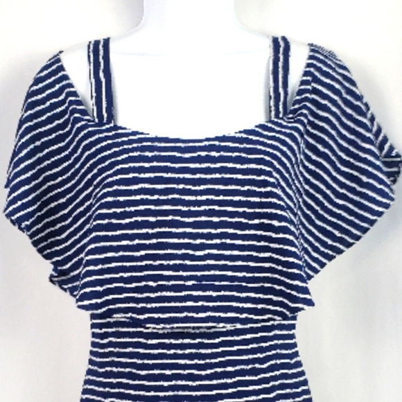 SIGNATURE BY ROBBIE BEE Dress - Picture 1 of 7